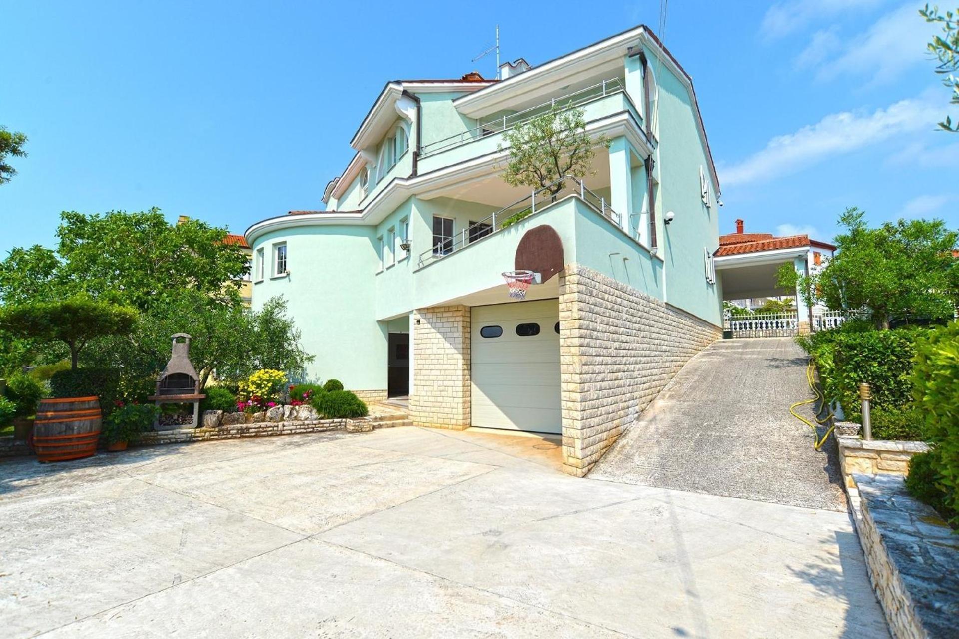 Apartman Fuer 8 Personen Ca 115 Qm In Pula, Istrien Istrische Riviera